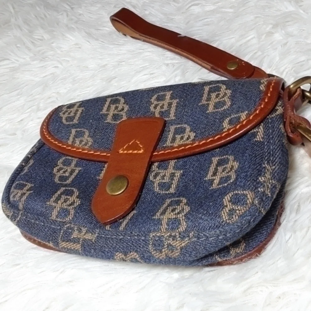 Dooney & Bourke dooney bourke